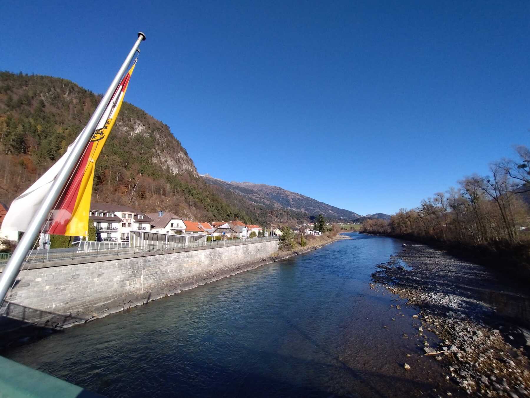 Fischsterben und Artenvielfalt in der Drau überwachen [premium]