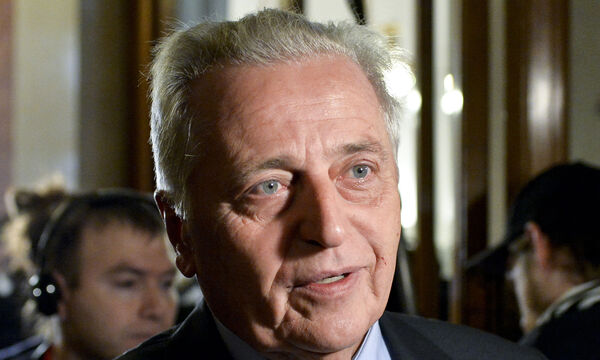 MINISTERRAT: HUNDSTORFER