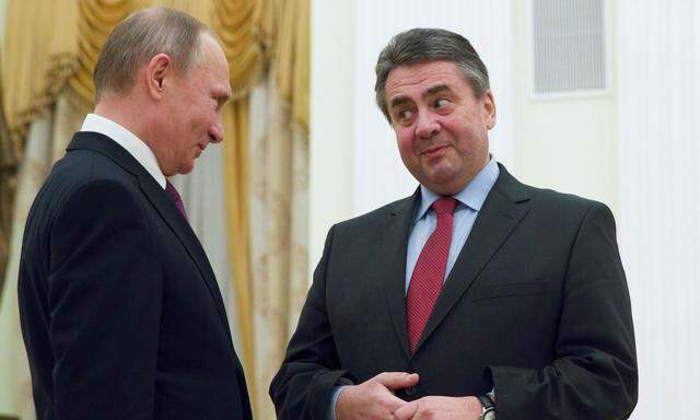Sigmar Gabriel mit Wladimir Putin