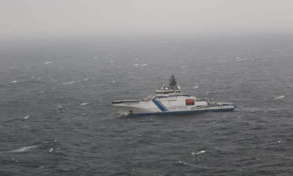 Ein Schiff der finnischen Küstenwache im Bereich der zerstörten Gaspipeline Balticconnector im vergangenen Oktober. 