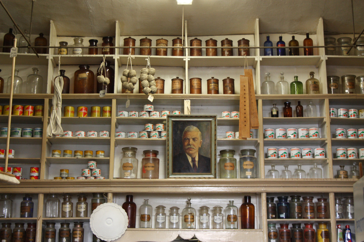 Piazza S. Giovanni 6.