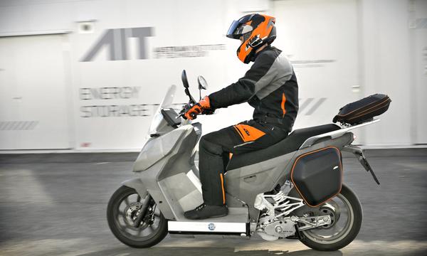 Der E-Roller wurde bei KTM präsentiert.