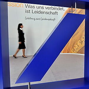 DEUTSCHE BANK