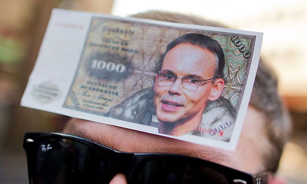 Für die beginnende Karnevalsaison ein dankbares Thema: Die Vorgänge im Bistum Limburg