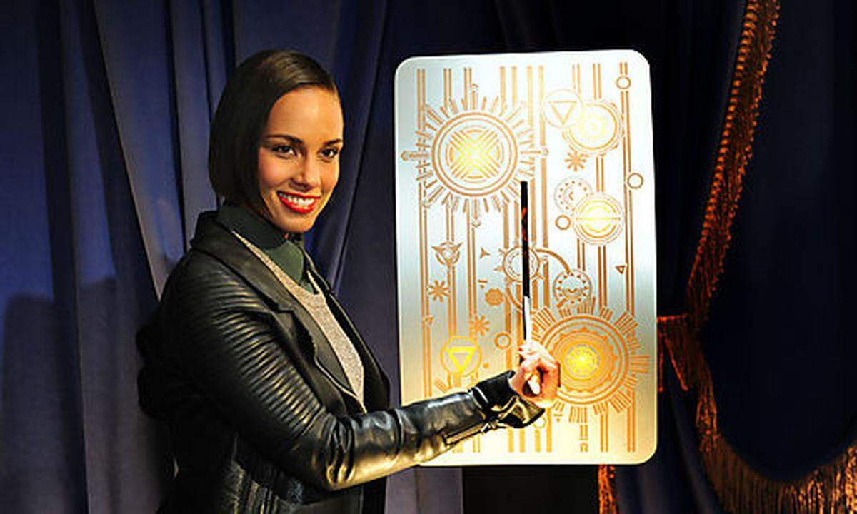 Grammy-Gewinnerin Alicia Key aktivierte in einem symbolischen Akt die Lichtshow.