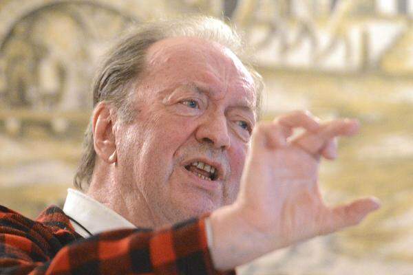 Der Name Nikolaus Harnoncourt galt weltweit als Synonym für einen interpretatorischen Neuansatz, der die Hörgewohnheiten einer ganzen Generation von Musikfreunden entscheidend geprägt hat. Er war ein notorischer Widerspruchsgeist, der meinte, dass Mensch-Sein ohne Musik nicht möglich sei. „Wir Musiker – ja alle Künstler – haben eine machtvolle, ja heilige Sprache zu verwalten. Wir müssen alles tun, dass sie nicht verloren geht im Sog der materialistischen Entwicklung“, sagte Harnoncourt 1991 in einer Rede zum Abschluss des Mozart-Jahres.