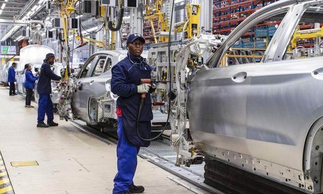 Der deutsche Autokonzern BMW fertigt auch in Südafrika - und verbaut dort etwa in Österreich gefertigte Motoren.
