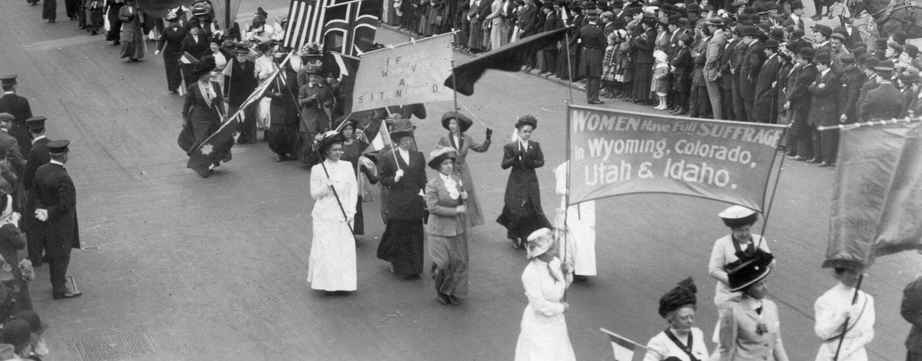 Ein Meilenstein der Frauengeschichte: Die Suffragettenbewegung.