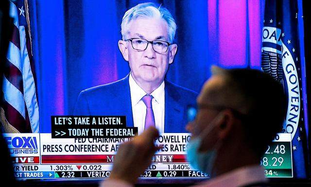 Notenbankchef Powell möchte den ersten Zinsschritt im März setzen. Es bleibt spannend, wie hoch dieser sein wird. 