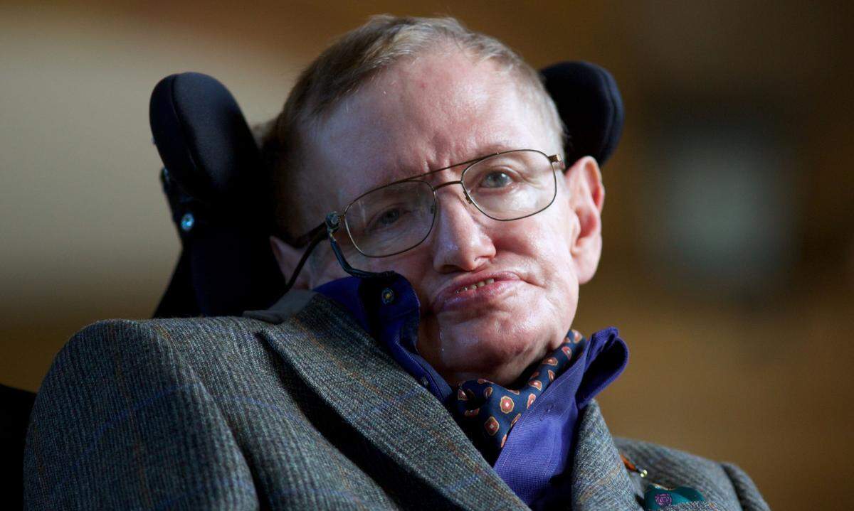 Stephen Hawking war nicht nur ein weltberühmter Physiker und Mathematiker. Der Brite hat sein Wissen über das Universum auch für Millionen Leser verständlich niedergeschrieben. Zu den bekanntesten Werken zählen: