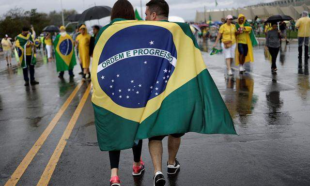 Bolsonaros Anhänger demonstrieren seit der Wahl immer wieder in den brasilianischen Städten.