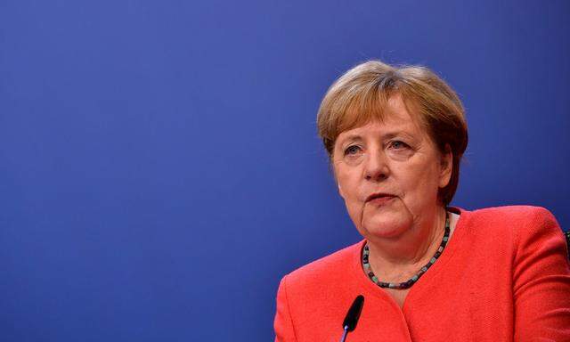 Angela Merkel hat mit ihren Äußerungen zur Wahl in Thüringen das Recht der AfD verletzt. Das hat das Bundesverfassungsgericht entschieden. 