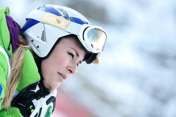 Zu Beginn der Saison 2012/13 sorgte Vonn für Aufsehen, als sie bei der FIS um die Starterlaubnis für die Herren-Abfahrt in Lake Louise anfragte und eine Absage erhielt.