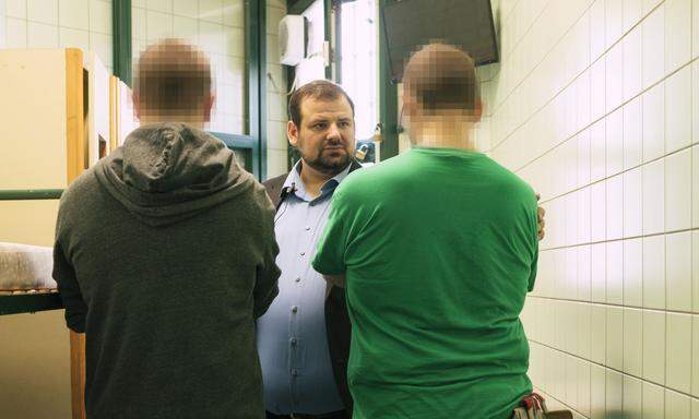 Als Seelsorger im Gefängnis hat Ramazan Demir auch mit radikalen Muslimen zu tun.