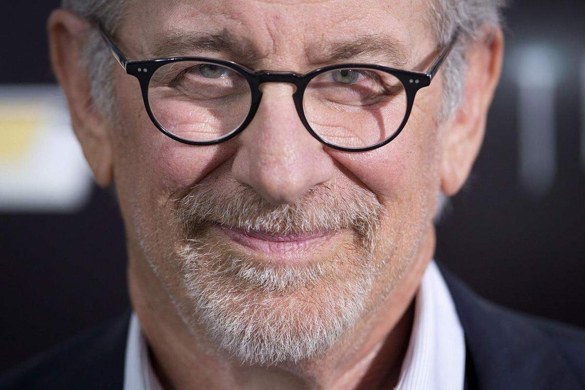 Aktuell arbeitet Spielberg mit "Jurassic World"-Regisseur Colin Trevorrow an einem neuen Dinosaurier-Film.