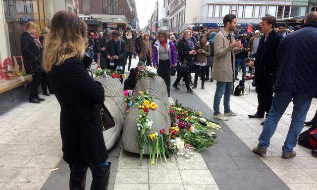 Blumen für die Opfer des Anschlags