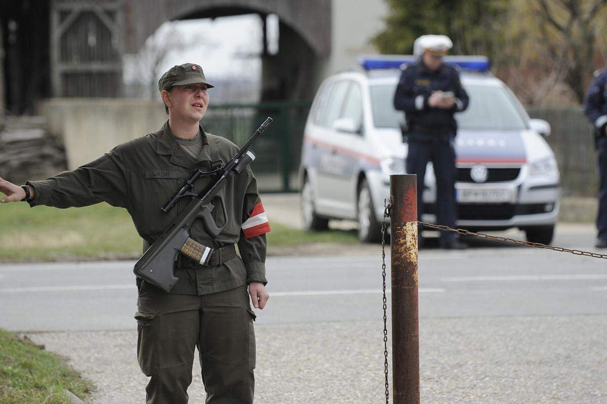 Insgesamt haben die Soldaten 90.648 illegale Grenzgänger aus zumindest 111 Ländern aufgegriffen. Rund 75.000 davon kamen aus lediglich einem Dutzend Ländern: die Masse aus Rumänen, den Nachfolgestaaten der ehemaligen Sowjetunion, aus Afghanistan und Ex-Jugoslawien.