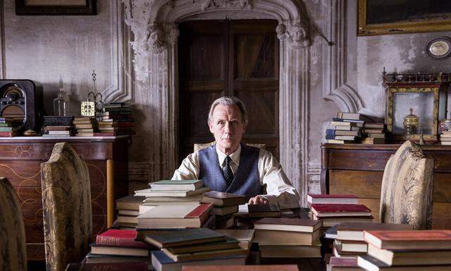 Billy Nighy als schrulliger alter Bibliophiler, der in seinem verlassenen Herrenhaus Bücher hortet. 