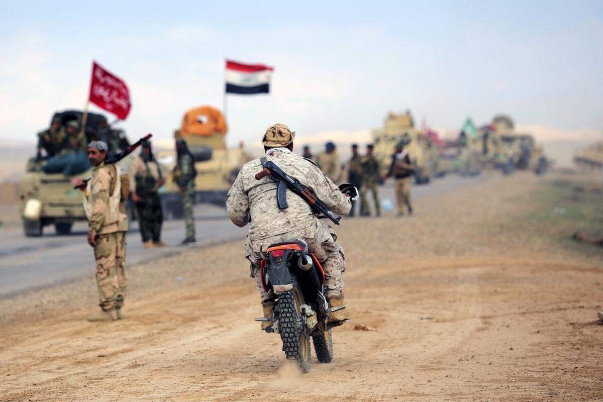 Denn die Stadt liegt an einer Verbindungsstraße zwischen Bagdad und der nordirakischen IS-Hochburg Mossul.