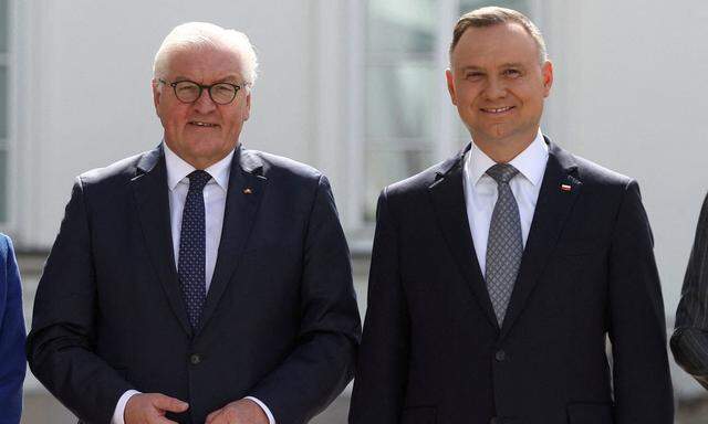 Andrzej Duda (r.) trifft heute den ukrainischen Präsidenten. Frank-Walter Steinmeier (l.) wollte ihn begleiten. In Kiew ist er als Besucher allerdings unerwünscht.