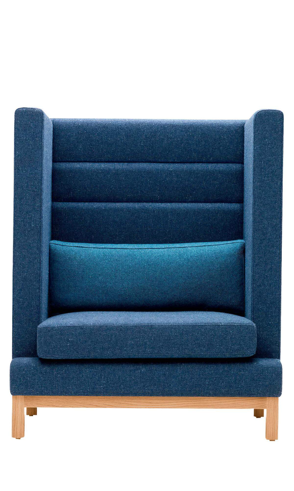 Weil wir Blau so gerne haben, machen wir es uns gleich bequem auf dem Stuhl von Arthur Boss, www.bossdesign.com