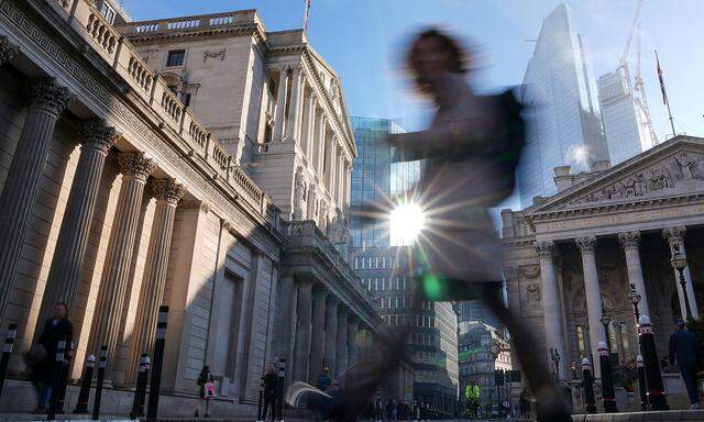 Ein Bild der Bank of England in London.