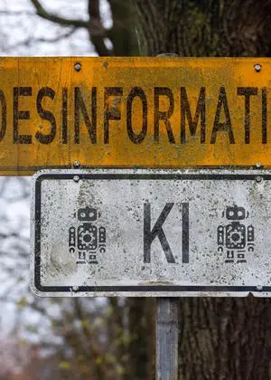 Misstrauen in die Echtheit des Fotos ist berechtigt. Es handelt sich um eine Montage. Das Misstrauen in KI ist zu hinterfragen.