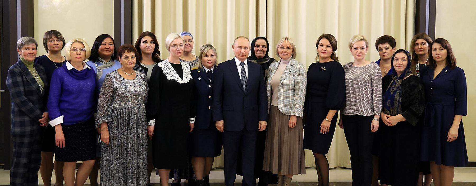 Russia's President Vladimir Putin meets with mothers of Russian servicemen participating in Russia-Ukraine conflict, outside Moscow