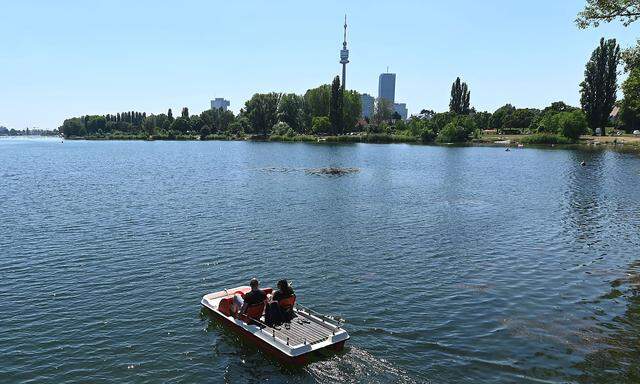 ++ THEMENBILD ++ WETTER / HITZE / SOMMER