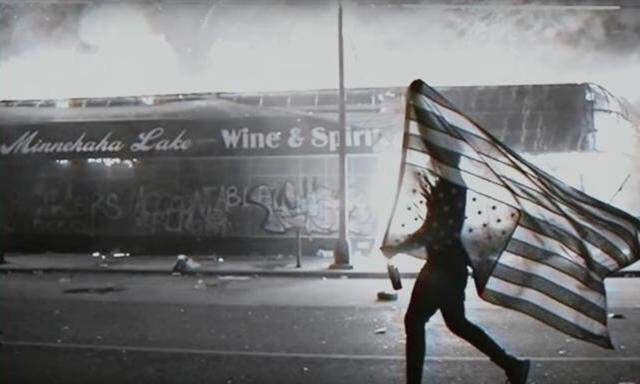 "Happening right outside your window": Das Video zu "Pig Feet" zeigt die Unruhen in den USA.