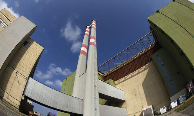 Reaktor 4 des ungarischen Atomkraftwerks Paks an der Donau - etwa 260 km von Wien bzw. Graz entfernt
