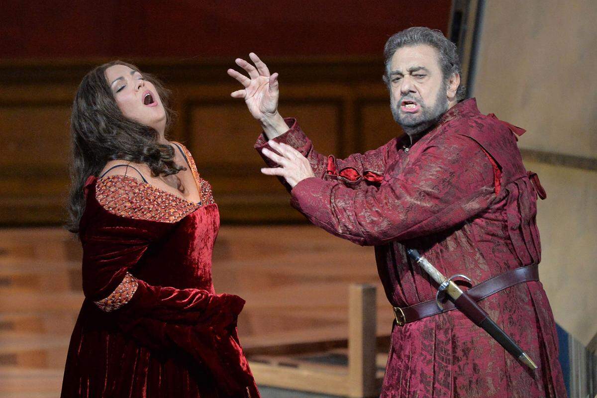 Opernstar Anna Netrebko sorgt auch abseits der Bühne des "Il Trovatore" im Salzburger Festspielsommer 2014 für die Schlagzeilen ...