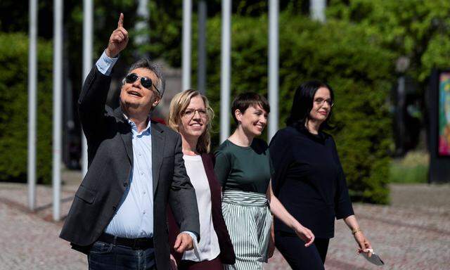 Verteidigten die türkis-grüne Koalition vor 252 Delegierten: Werner Kogler, Leonore Gewessler, Sigrid Maurer und Andrea Mayer.