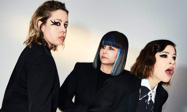 Sleater-Kinney: „The Center Won't Hold“.