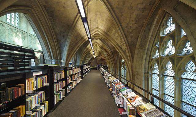 Buchladen, Kaffeehaus, Kirche: Boekhandel Dominicanen in Maastricht. 