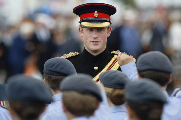 Saufgelage und Negativ-Schlagzeilen waren gestern. Heute zeigt sich Prinz Harry als sozial engagiert und solide. Im kommenden Frühling will der ehemals begehrteste Junggeselle Großbritanniens vor den Traualtar treten.