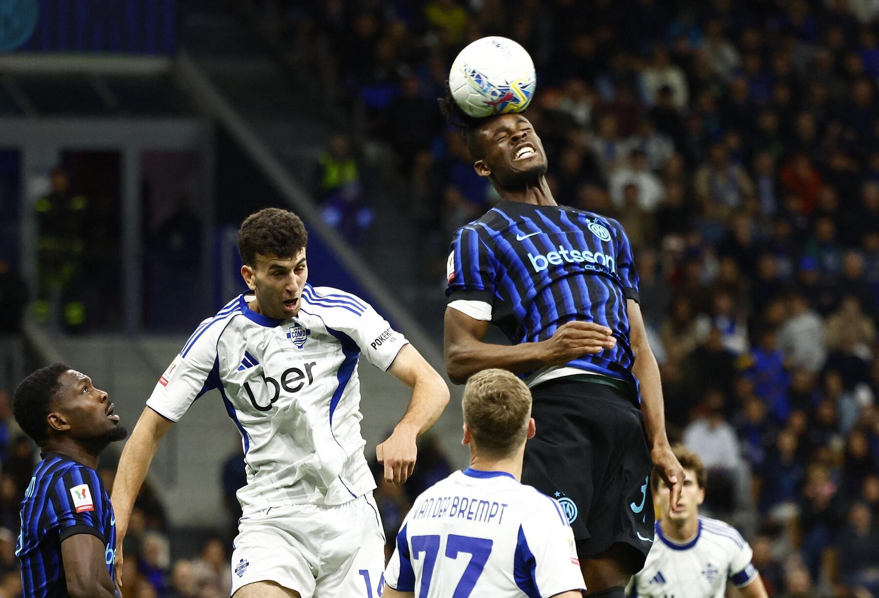 Sportbetrug: Italiens Schiedsrichter-Chef suspendiert sich selbst