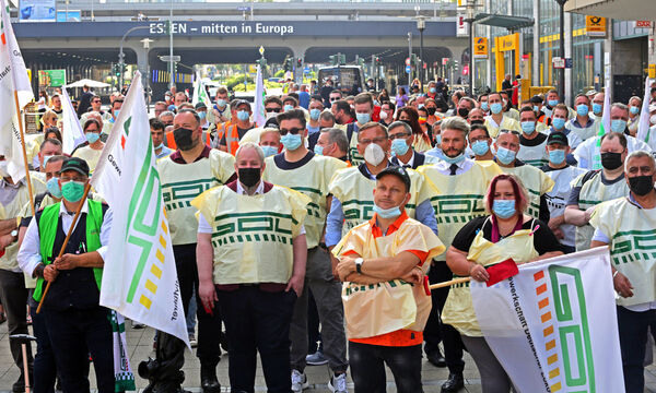 Streikkundgebung der Gewerkschaft Deutscher Lokomotivführer 