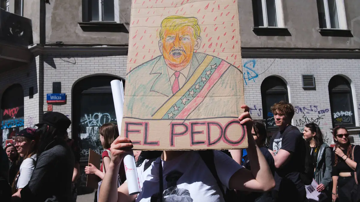 Landkarte-im-Design-der-US-Flagge-Trump-tr-umt-von-Venezuela-als-51-Bundesstaat-