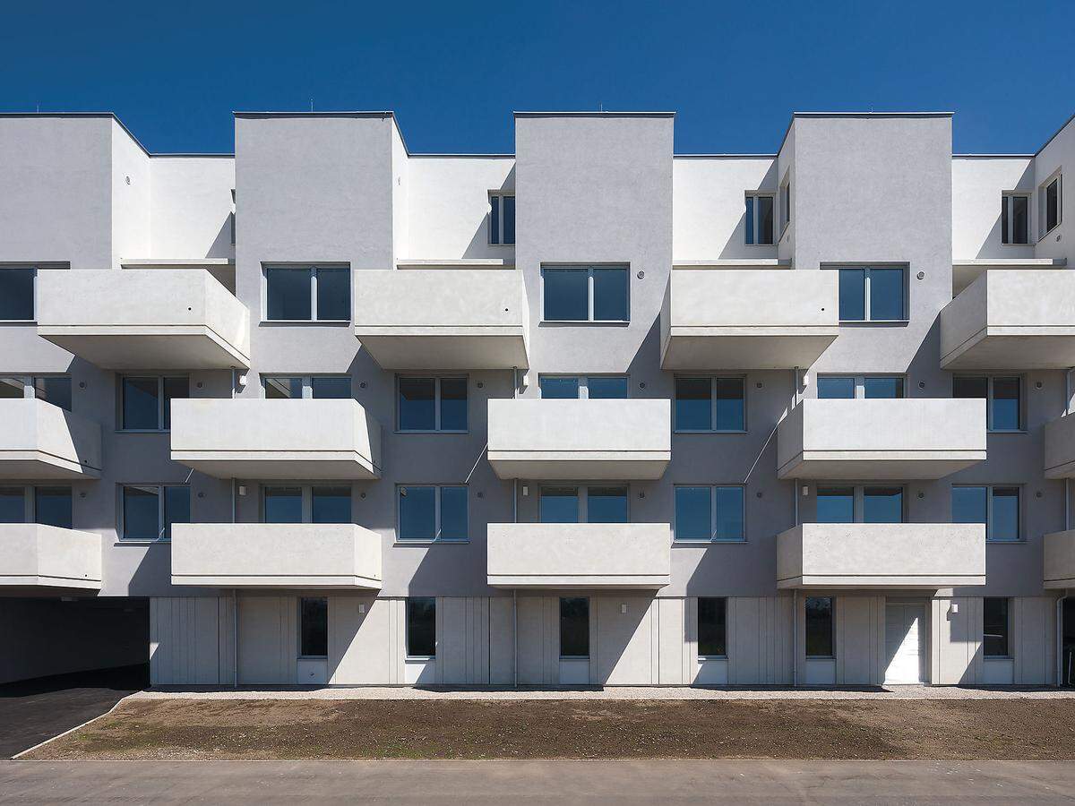 Ein weiteres österreichisches Projekt erhielt eine Auszeichnung in der Kategorie Mehrfamilienhäuser: die SAT-Wohnanlage Satzingerweg in Wien-Floridsdorf vom Architekturbüro Trans_City Christian Aulinger/Mark Gilbert.