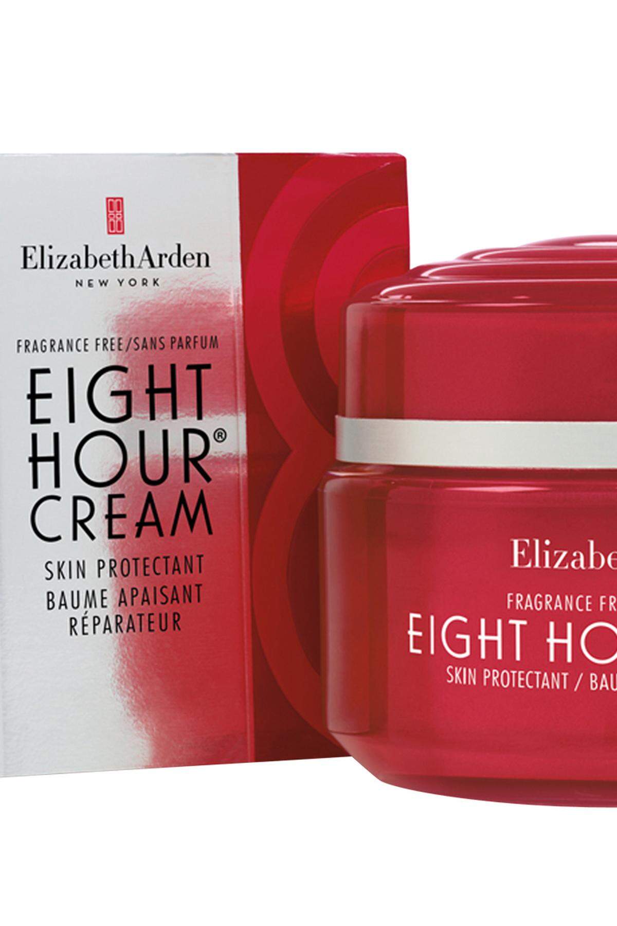 Als Hommage an New York, die Stadt, in der Elizabeth Arden ihre Karriere begann, kommt diese limitierte Art-déco-Edition der „Eight Hour Cream“ (30 ml um 25 Euro) auf den Markt.