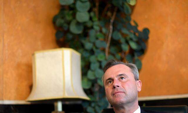 NORBERT HOFER