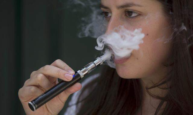 Der Umsatz mit E-Zigaretten wird sich bis 2025 vervierfachen, heißt es bei den Tabakkonzernen.