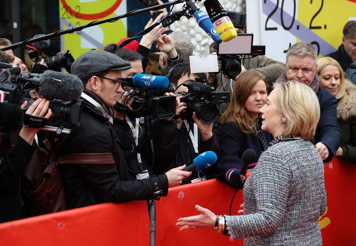 Gefragt: Hillary Clinton stattete der deutschen Hauptstadt höchstpersönlich einen Besuch ab. Die ehemalige First Lady und Außenministerin der USA stellte ihre Dokuserie "Hillary" vor.