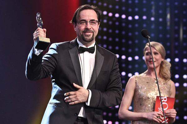 Zu den Preisen: Tatort-Kommissar Jan Josef Liefers konnte sich über den Preis als "bester Schauspieler" freuen.