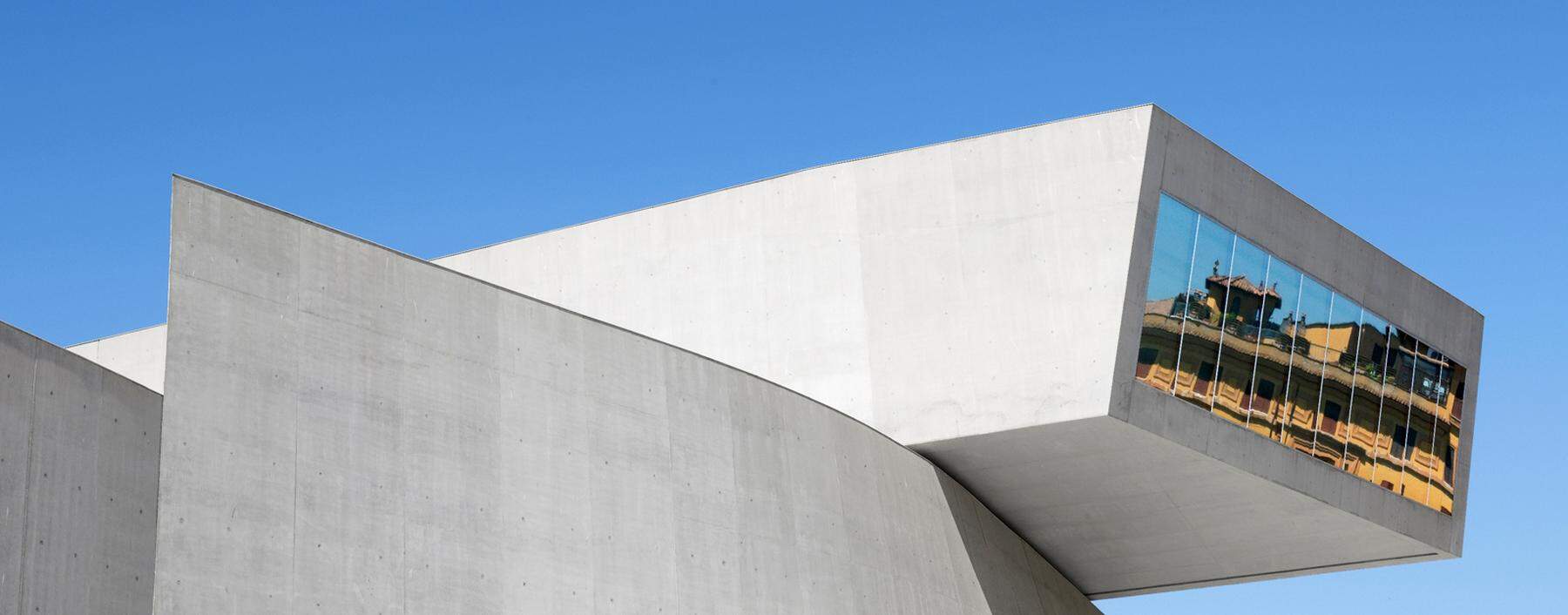 Meisterwerk. Das MAXXI: Schrägen und Kurven, Überlagerungen und Auslassungen.