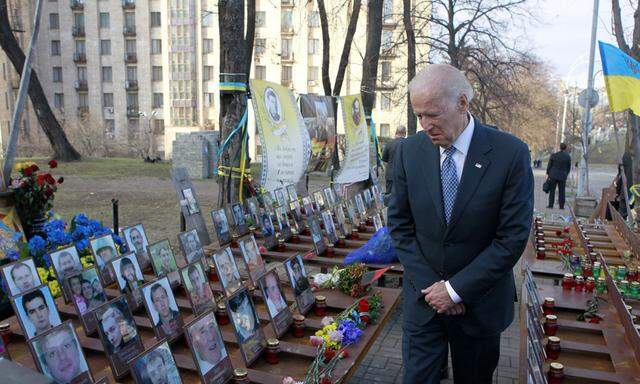 Gedenken an die Toten vom Maidan. Heute wächst die Unzufriedenheit mit jener Regierung, die damals den Umbruch versprach.