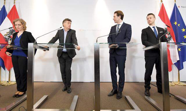 Ministerin Gewessler, Vizekanzler Kogler (beide Grüne), Bundeskanzler Kurz und Finanzminister Blümel (beide ÖVP; v.l.n.r.) verkündeten die Pläne zur Steuerreform.