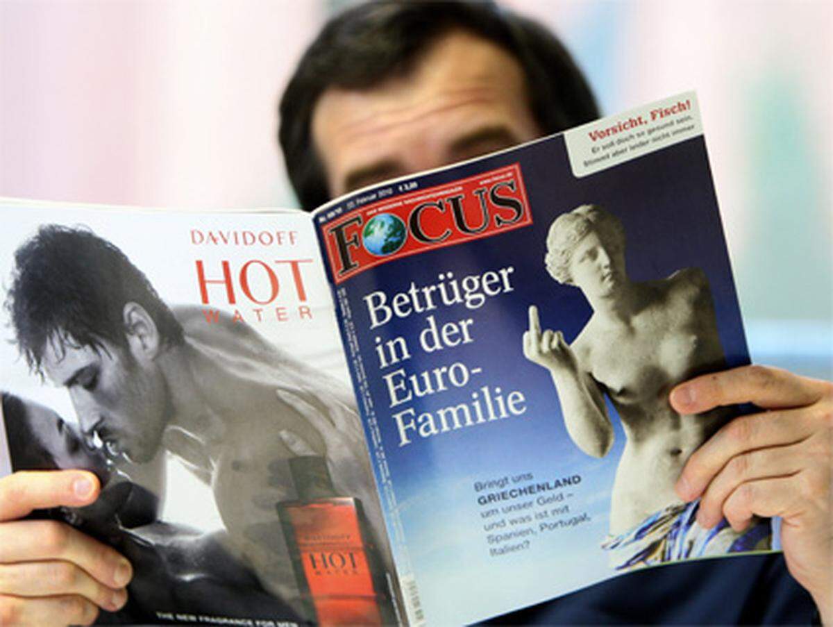 Bereits im Februar 2010 lagen die deutsch-griechischen Beziehungen in Trümmern. Auslöser war damals das Cover des deutschen Magazins "Focus" mit dem Titel "Betrüger in der Euro-Familie". Auf der Titelseite war die griechische Göttin Aphrodite zu sehen, die dem Betrachter den Stinkefinger entgegenstreckt.Daraufhin wurde in Griechenland anti-deutsche Stimmung geschürt.