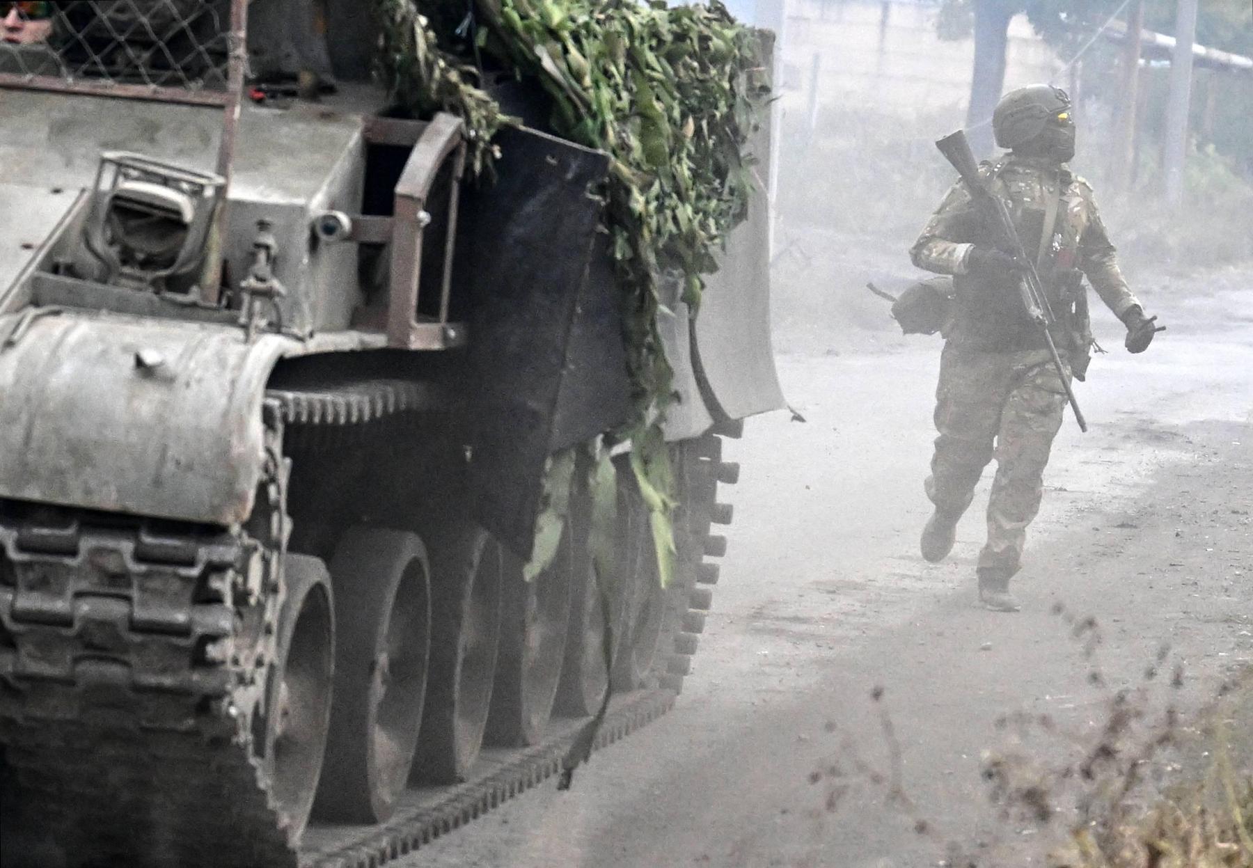 Plötzlich reduziert Russland seine Militärausgaben. Was hat das zu bedeuten?